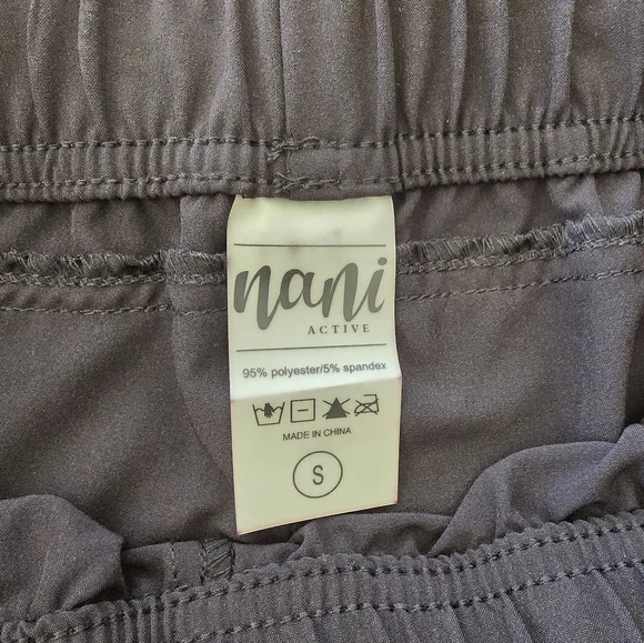 Nani Swimwear Women's Hybrid Explorer Shorts - Picture 3 of 5